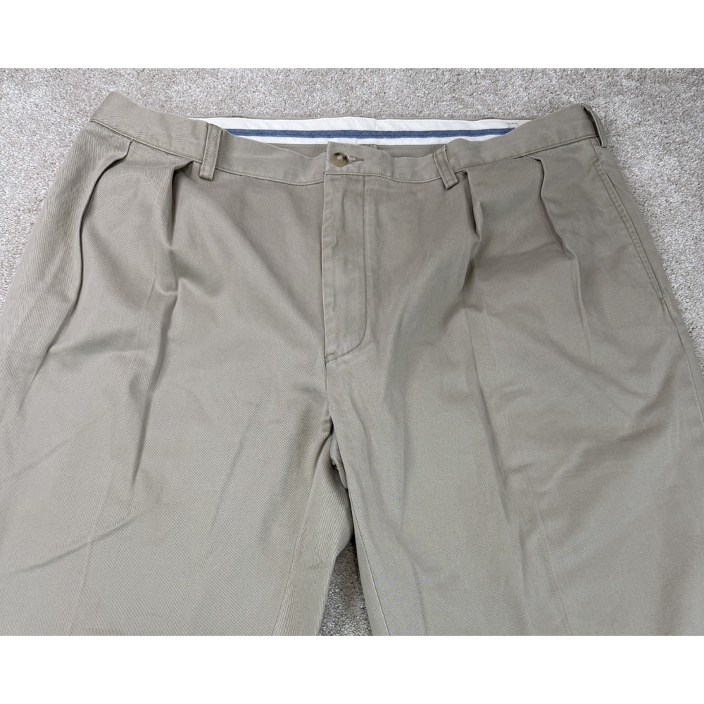 Polo Ralph Lauren Classic Fit Men's 40x30 Pants Tan Khaki Pleated Chino Preppy - Picture 2 of 9